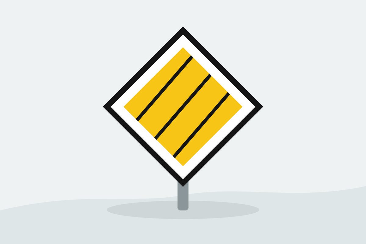 Eigenständig gezeichnetes Verkehrszeichen mit einer gelben Raute mit mehreren schwarzen Diagonalstrichen.